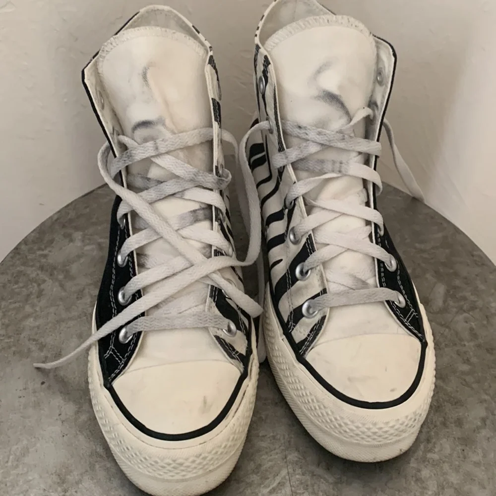 CONVERSE PLATFORM CHUCKS BLACK AND ZEBRA PRINT WOMENS 8.5 | MENS 6.5 - Picture 5 of 12